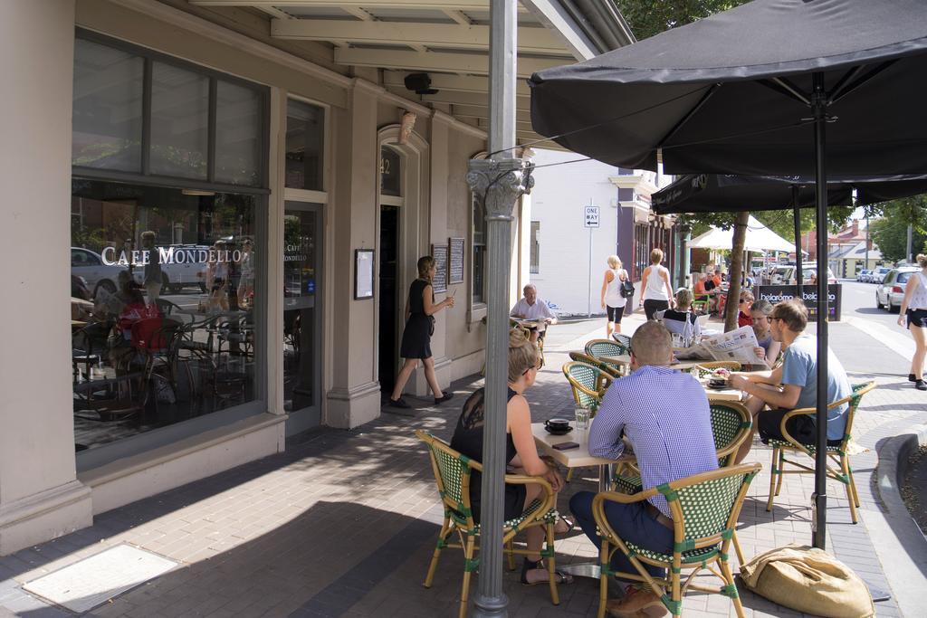 Twofourtwo Boutique Apartments Launceston Bagian luar foto