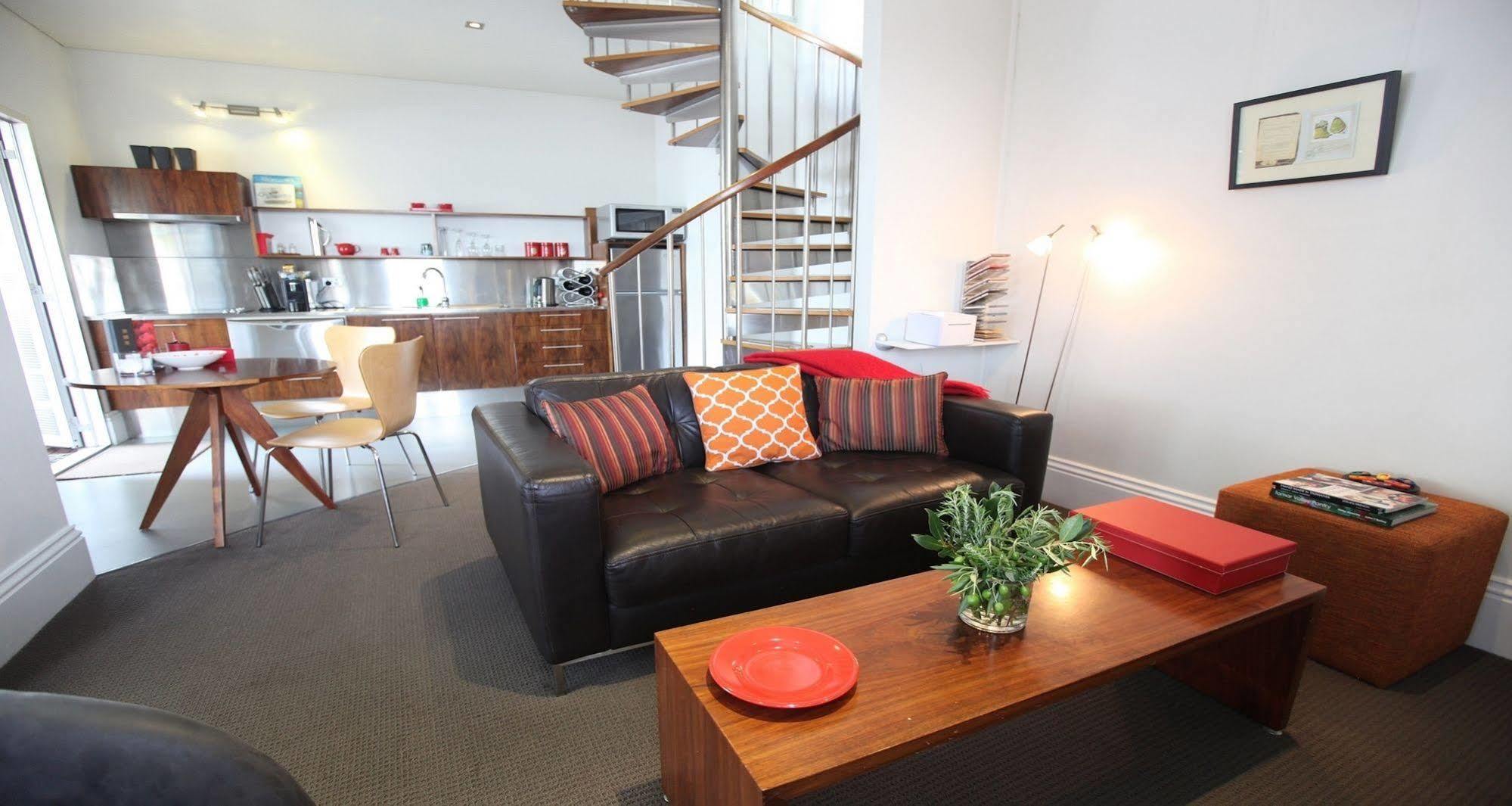Twofourtwo Boutique Apartments Launceston Bagian luar foto